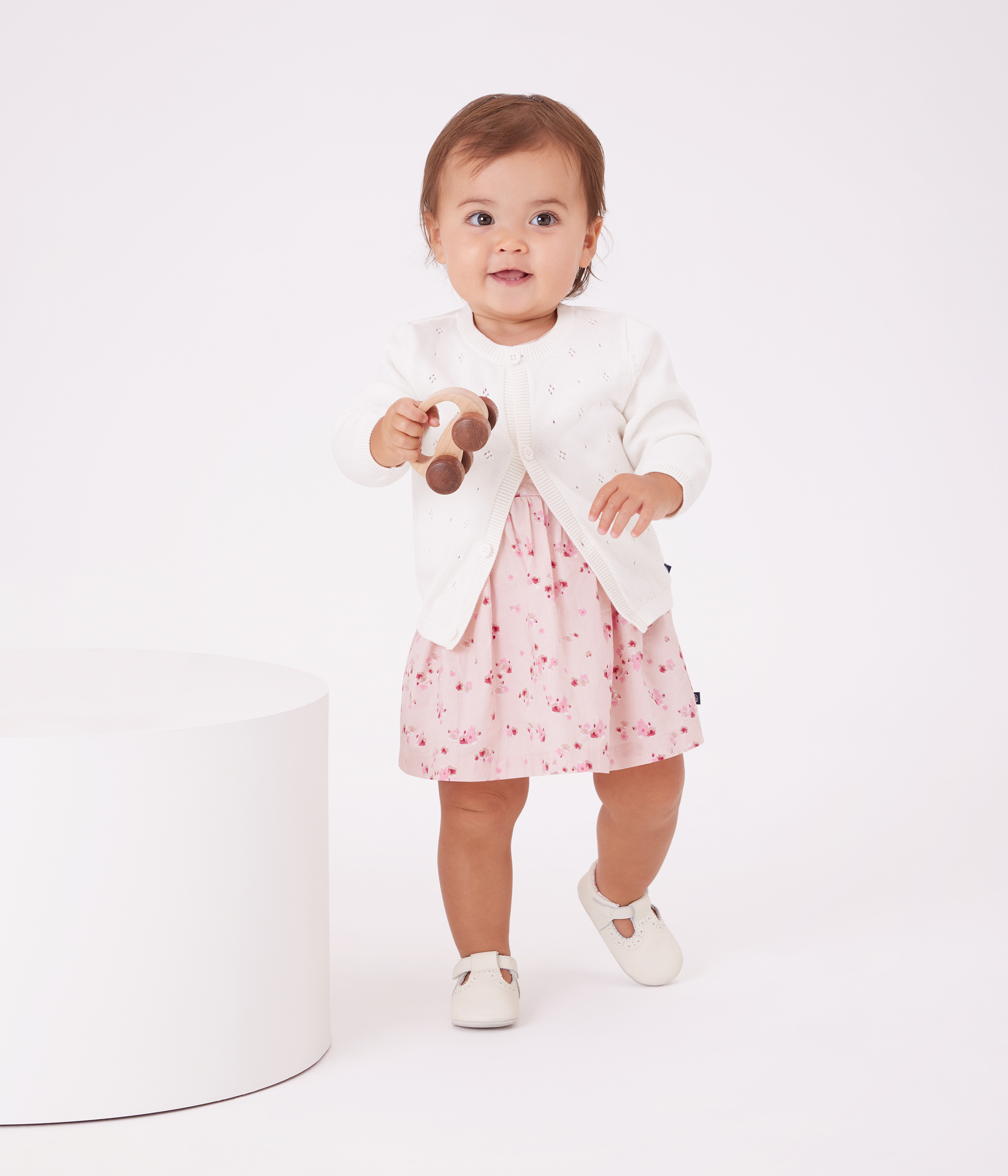 Babies' cotton cardigan in a decorative stitch