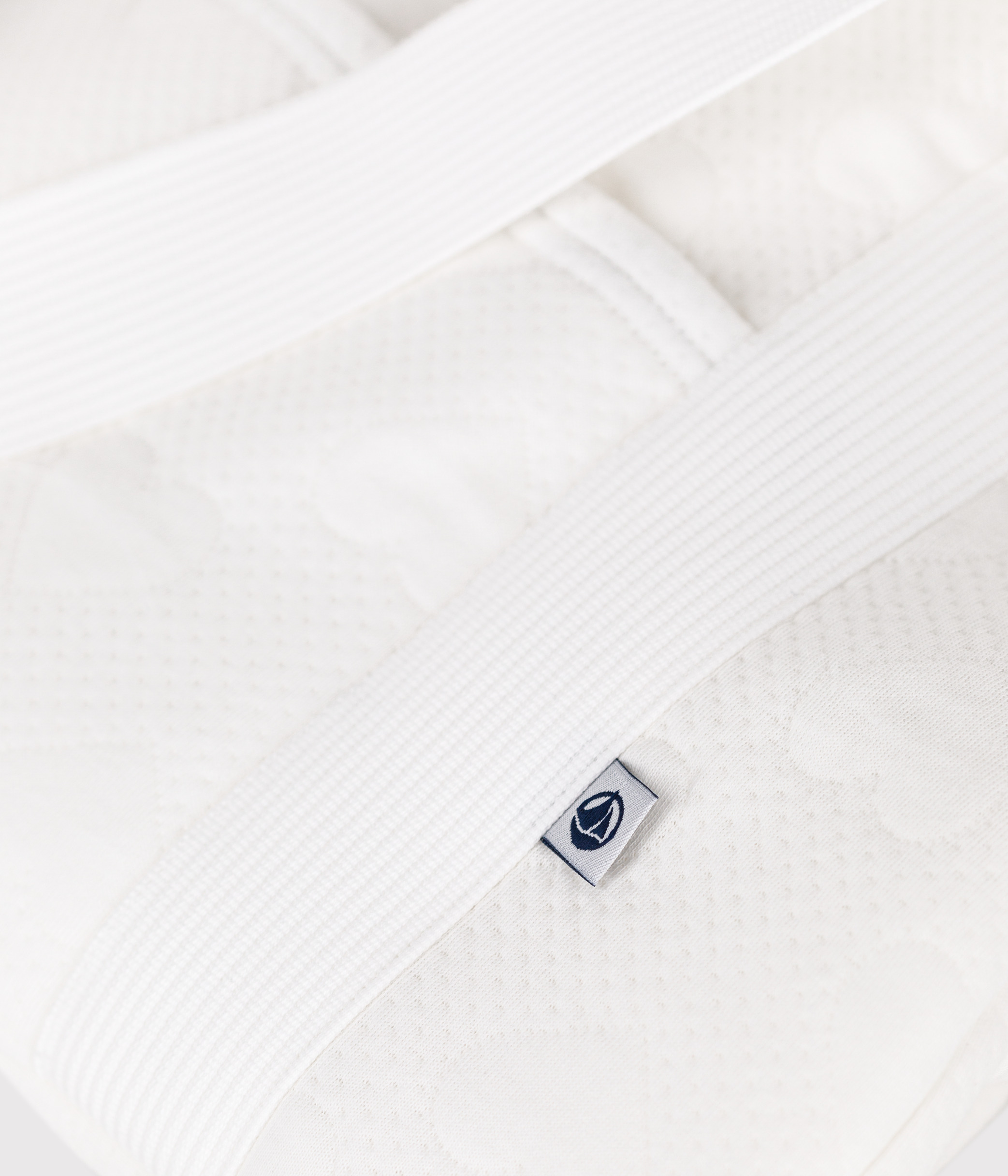 Maternity suitcase, lightweight materials for babies