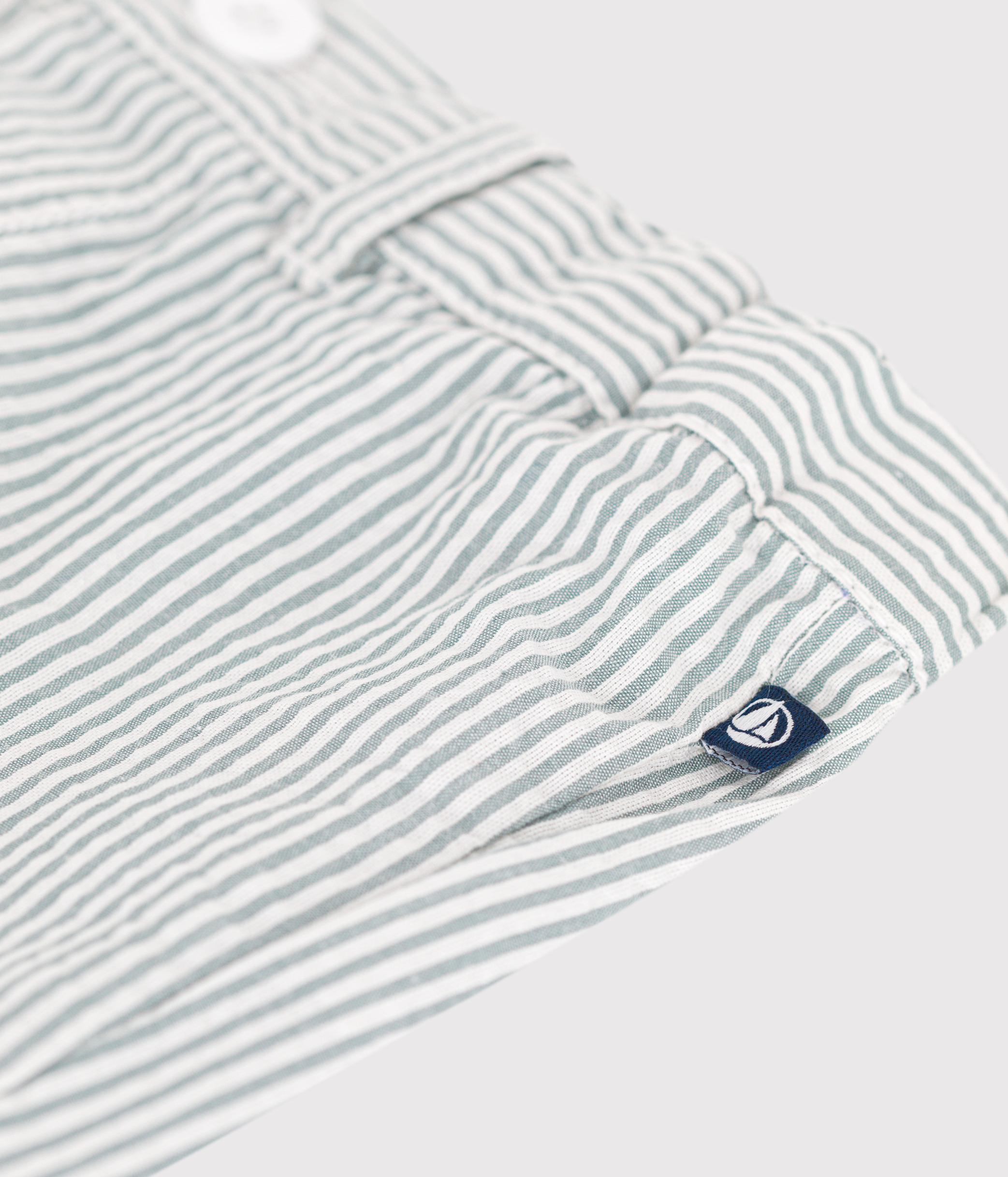 Babies' stripy seersucker shorts