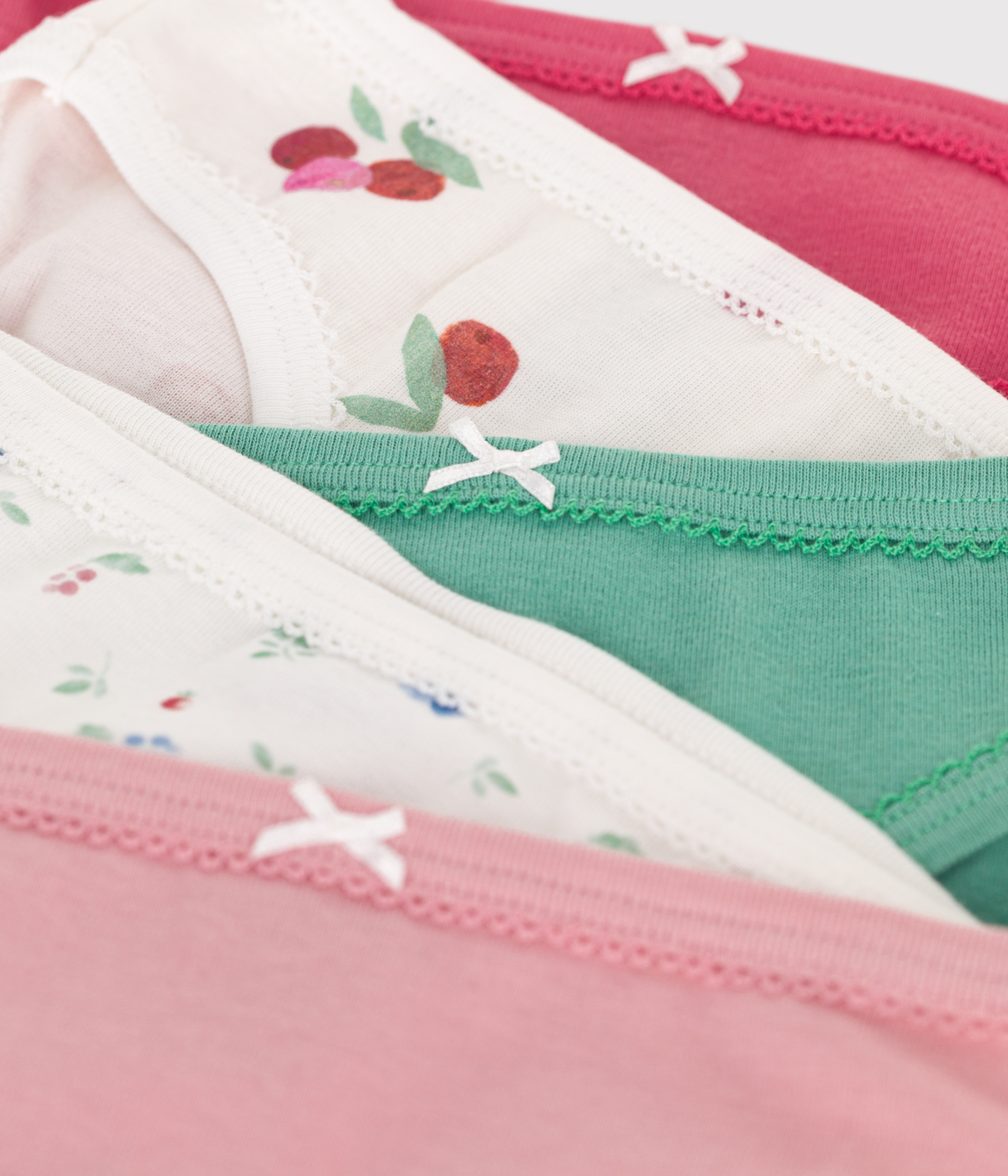 Set of 5 children's cotton panties with fruit print