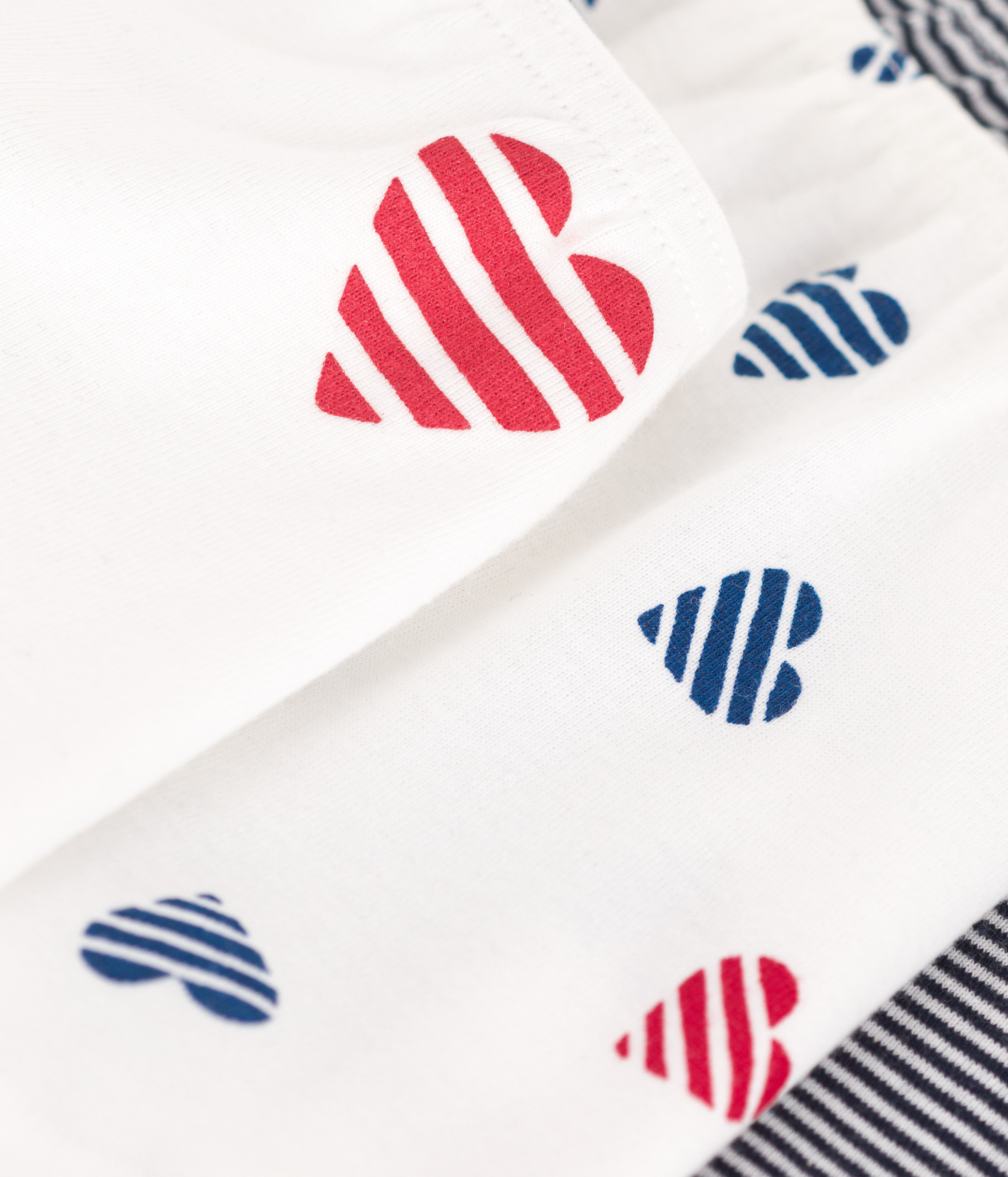 Set of 3 children's long cotton shorties with heart print