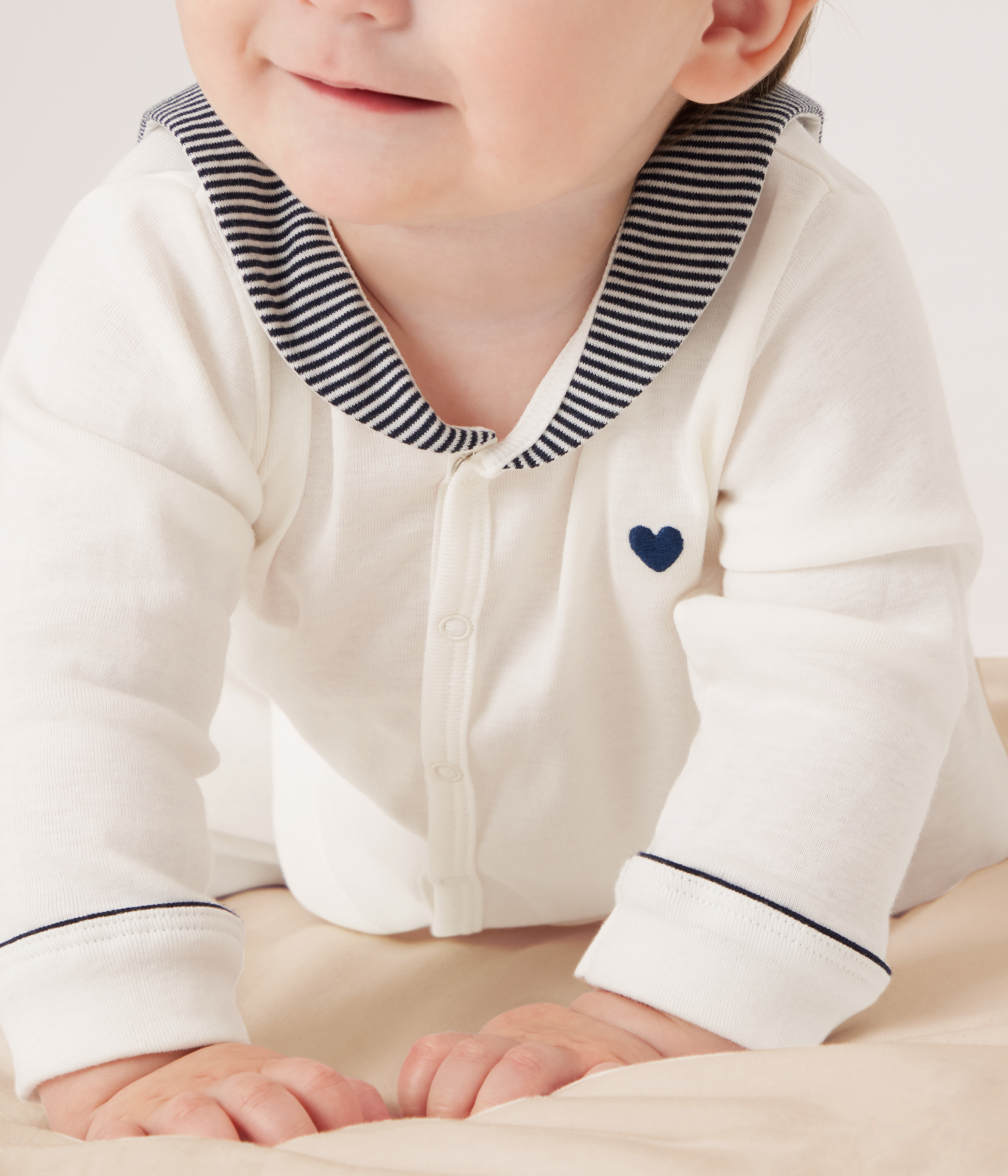 Babies' two-piece pyjamas with a sailor collar