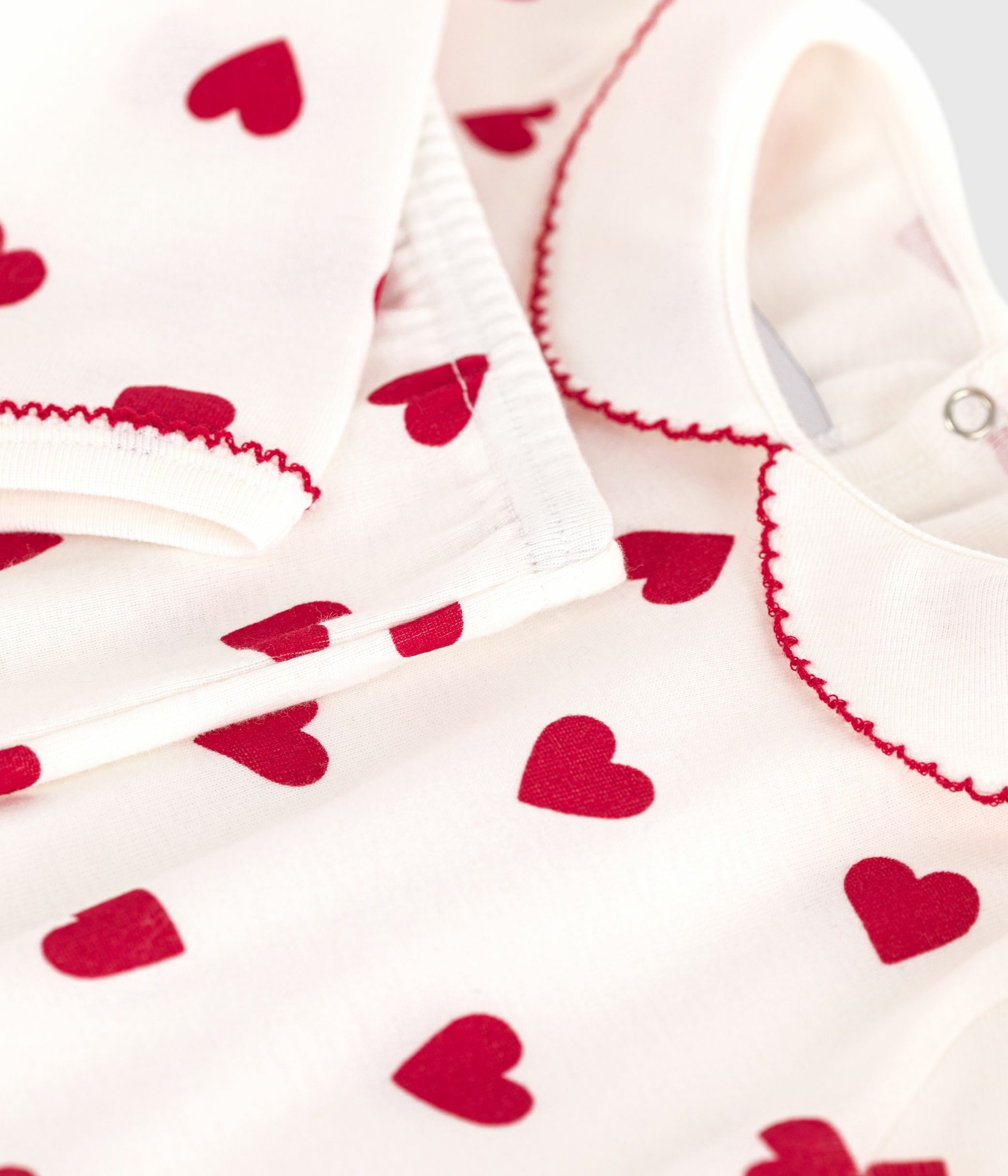 Babies' two-piece pyjamas printed with hearts