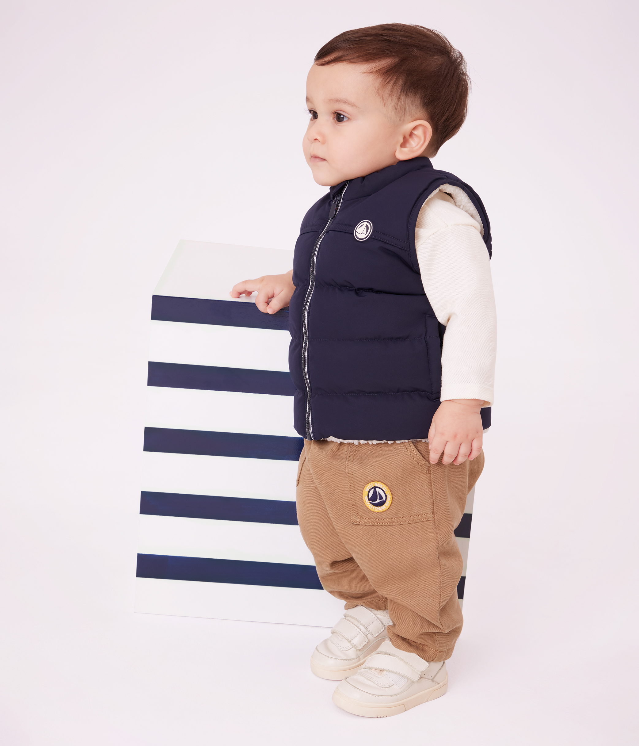 Baby's reversible sleeveless puffer jacket