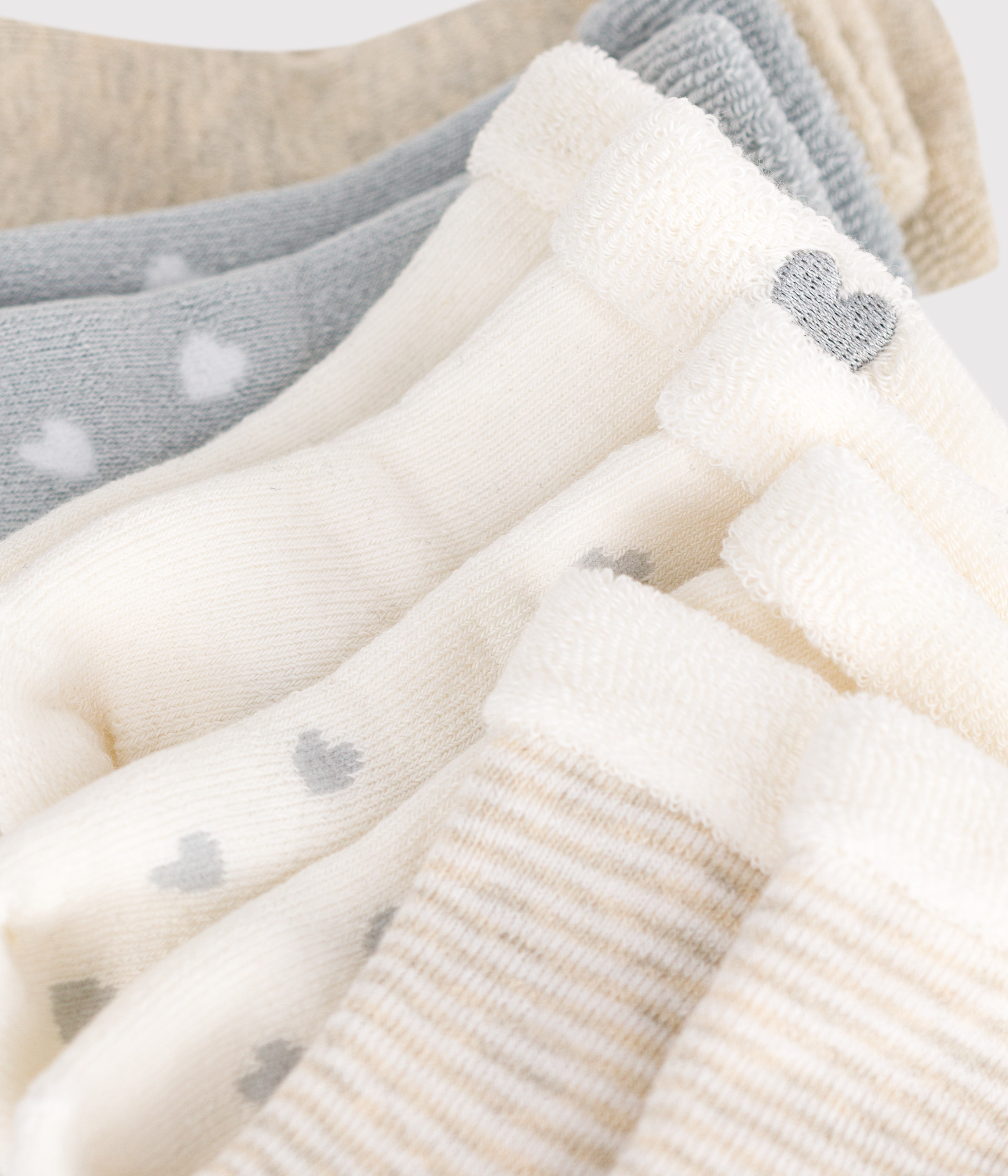 Pack of plain cotton socks for newborn babies