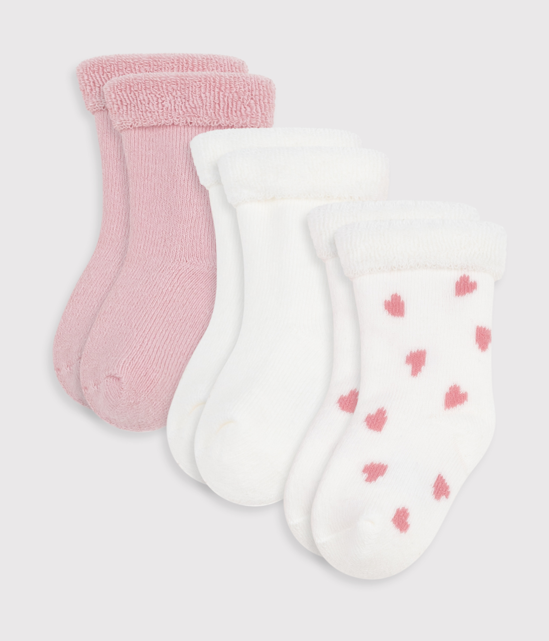 Pack of plain cotton socks for newborn babies