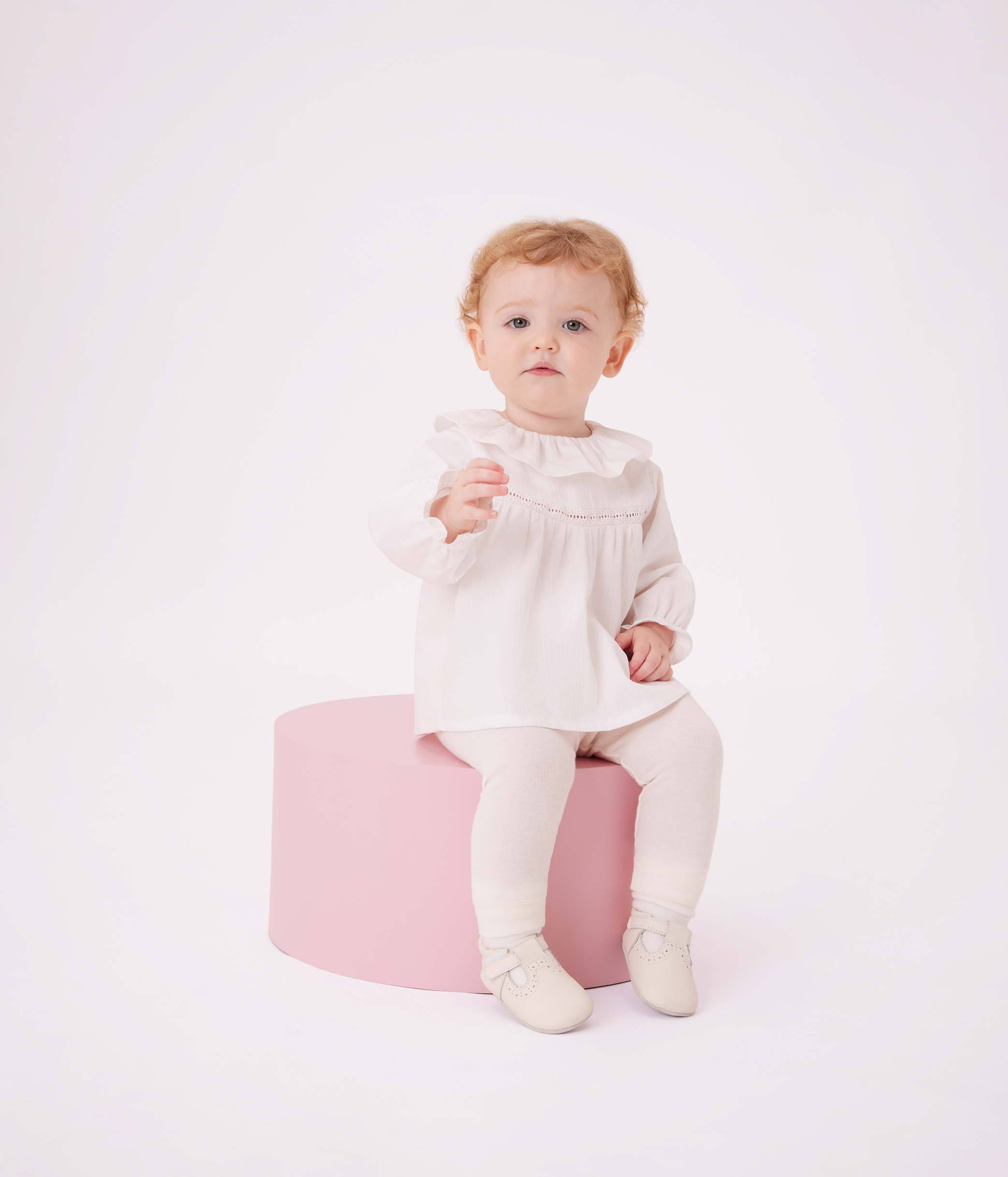 Babies' long-sleeved cotton poplin blouse with a collar and embroidery