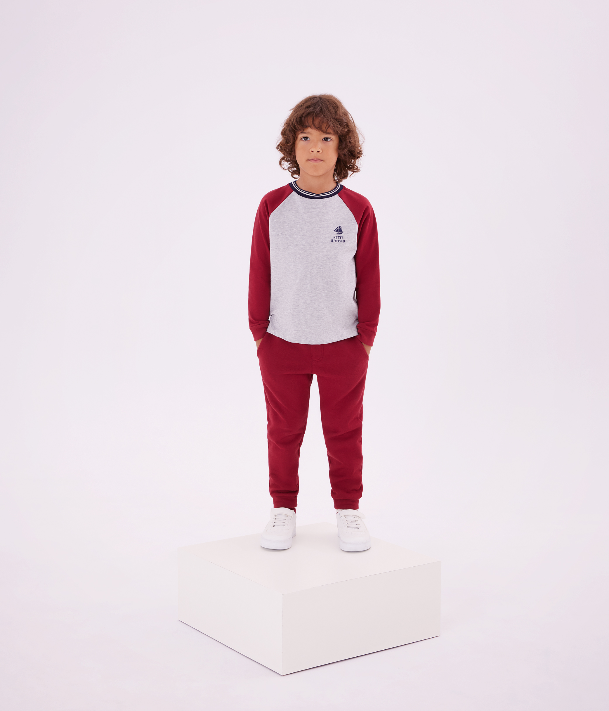 Children's jogging bottoms in plain cotton