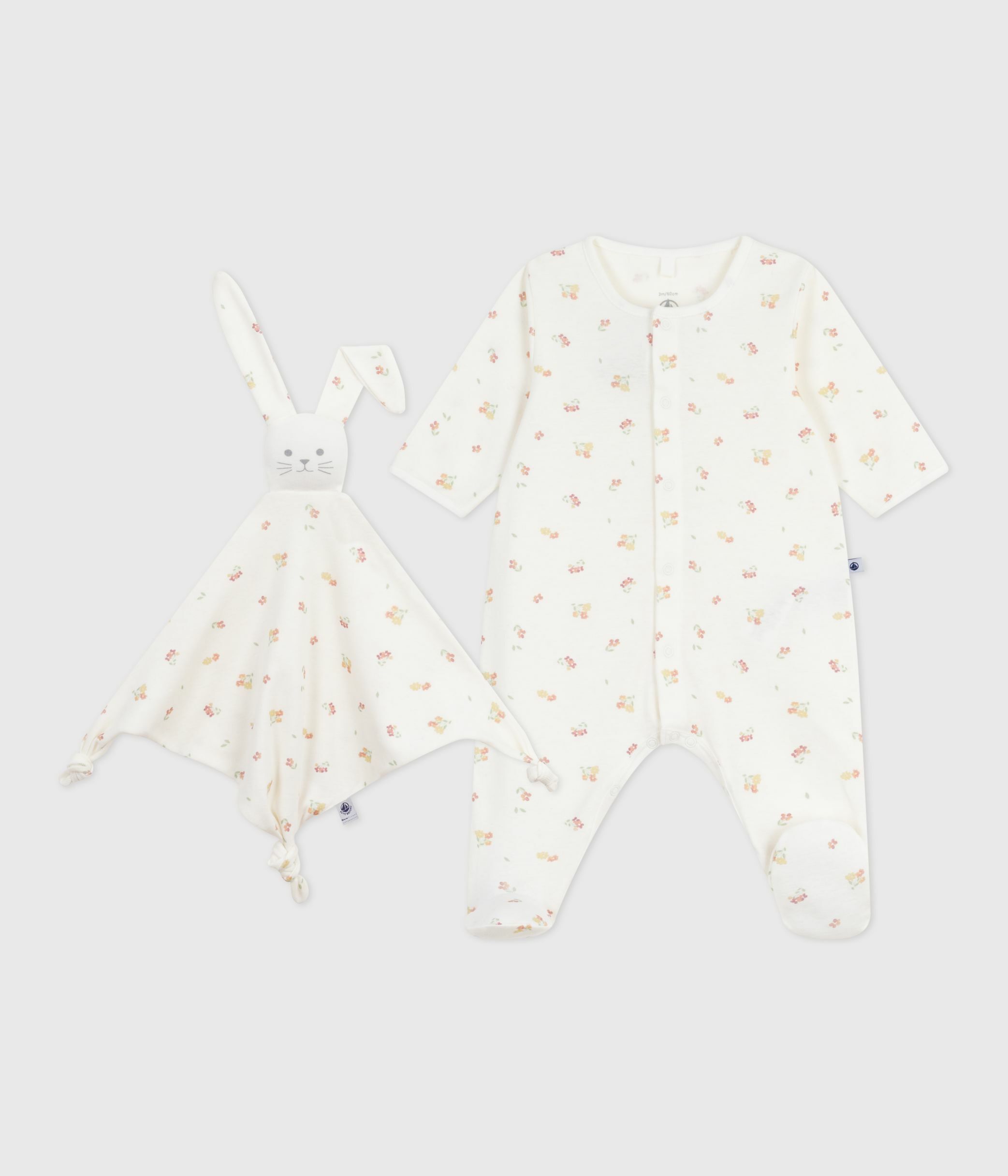 Newborn babies' floral-print cotton gift set