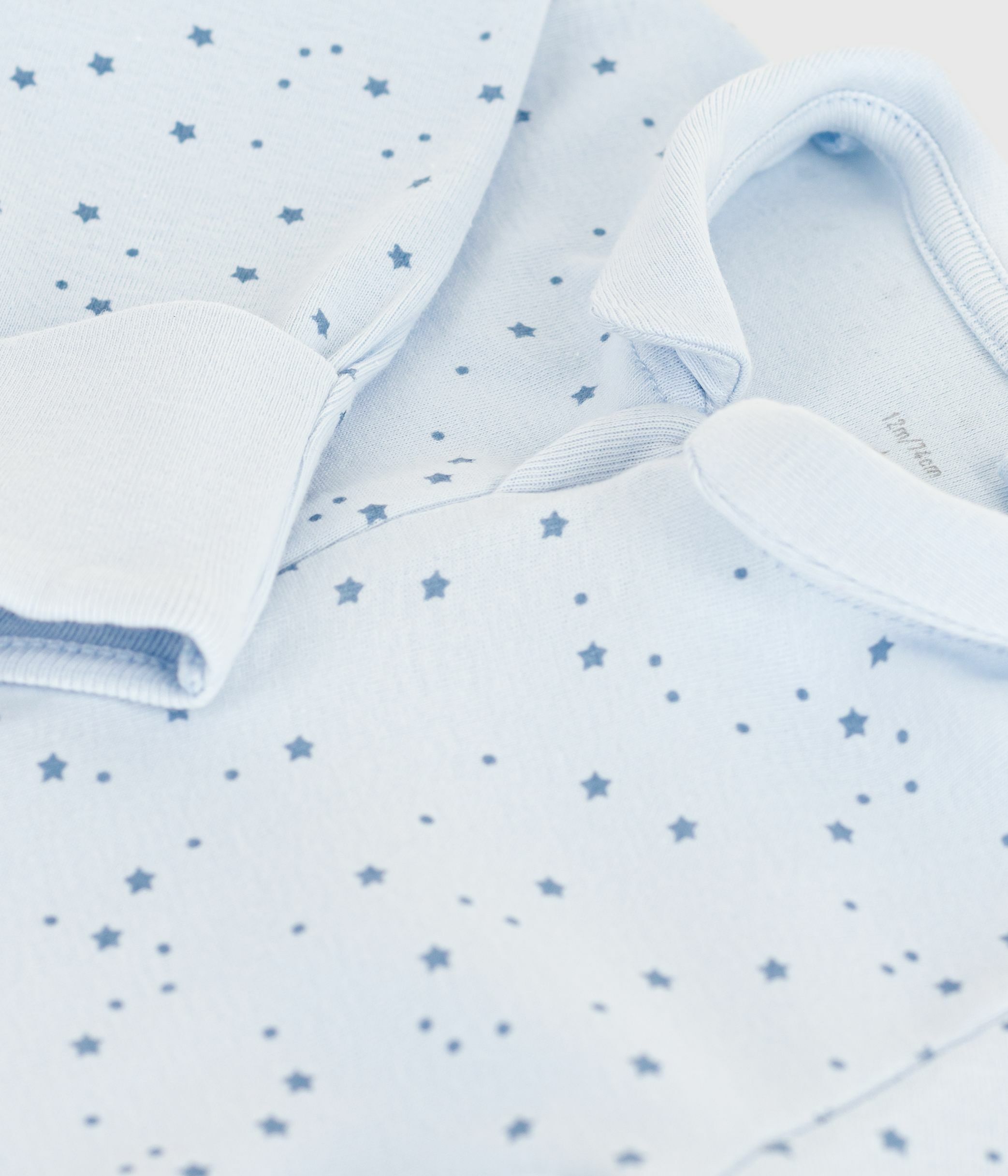 Babies' star printed cotton pyjama suit with a collar