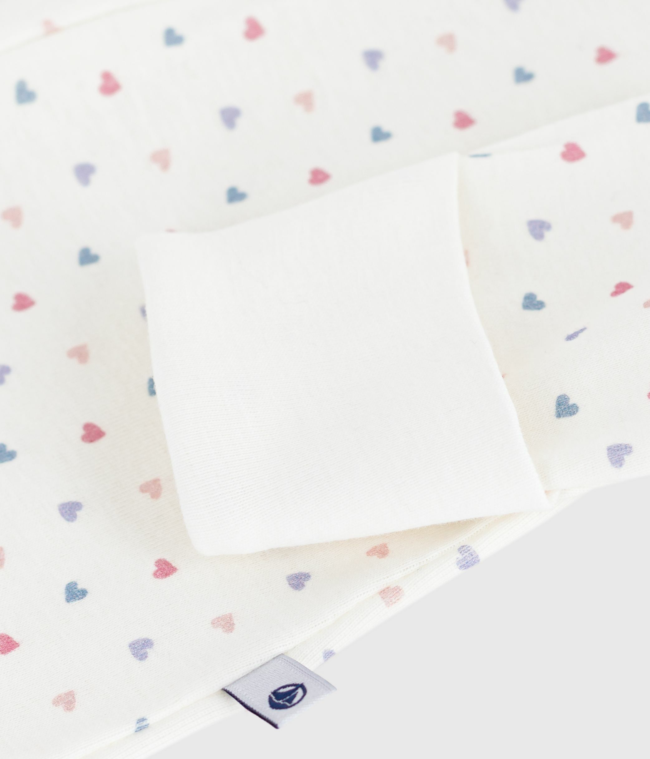 Babies' heart-print cotton pyjama suit with a collar