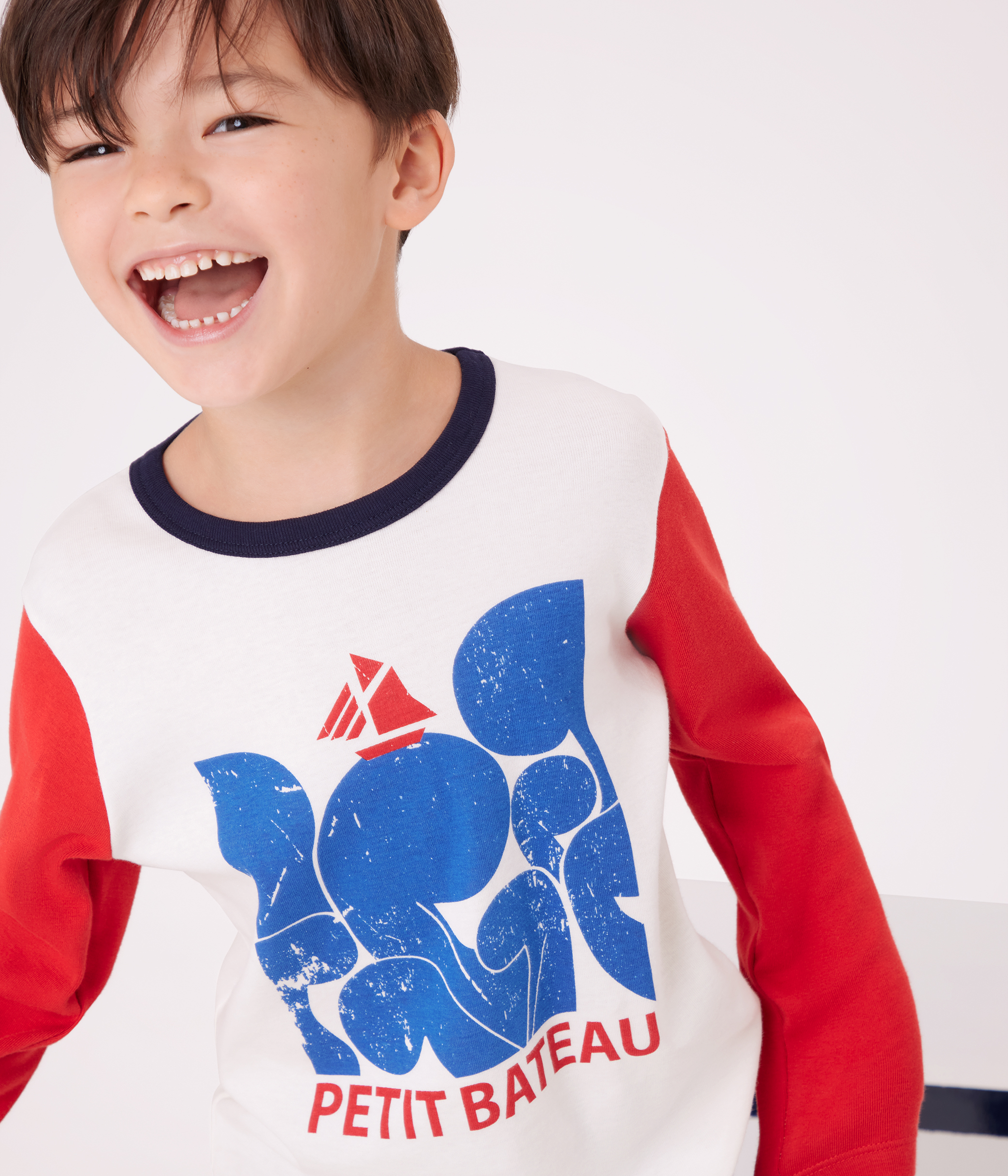 Children's two-colour cotton pyjamas.