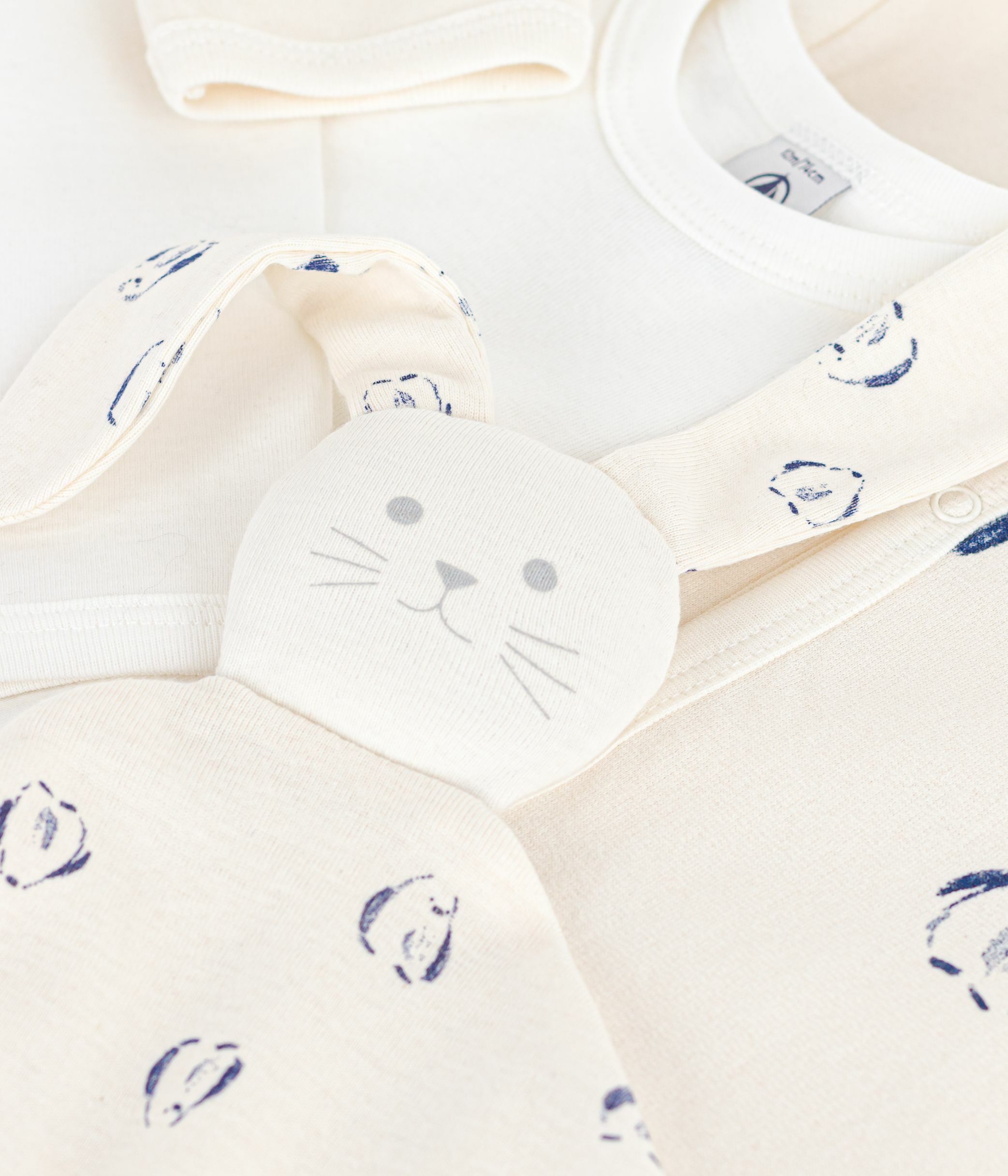 Babies' floral-print velour gift set