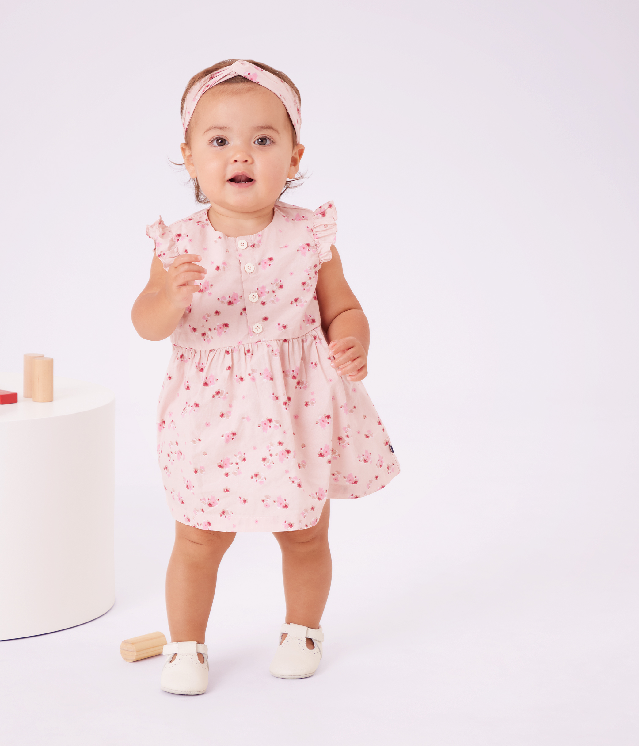 Babies' sleeveless cotton dress with matching bloomers