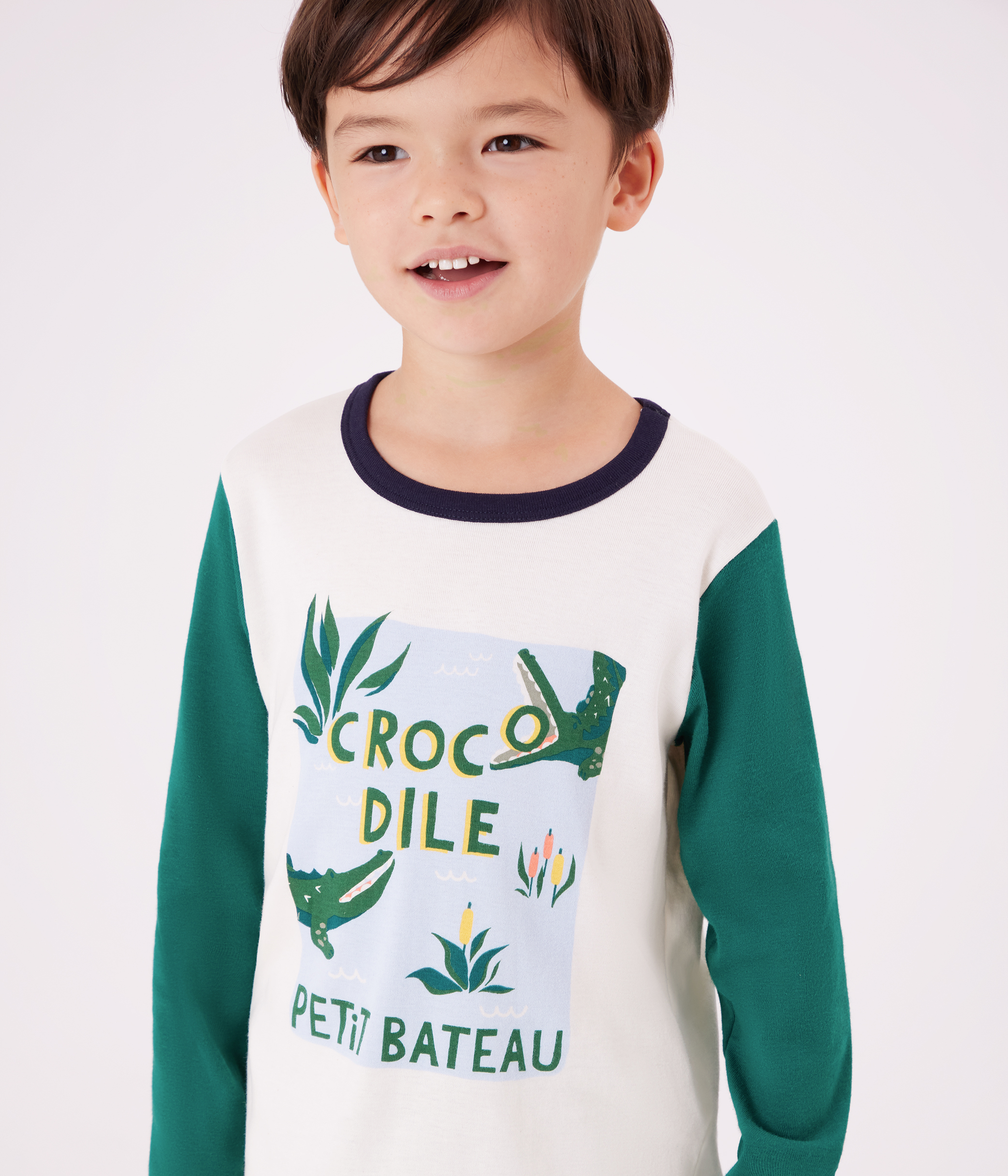 Children's two-colour cotton pyjamas.