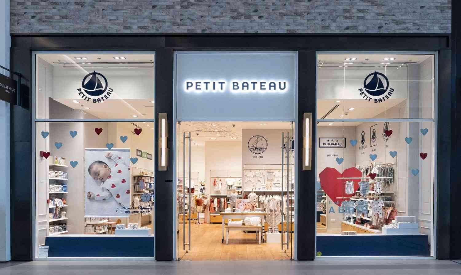 Store image showcasing Petit Bateau's physical store